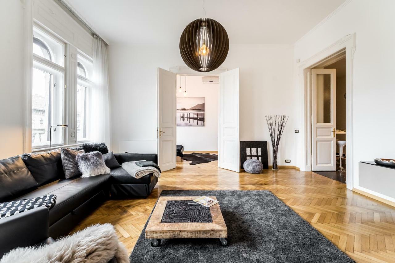 Bpr Luxe De Noir Et Blanc Apartment Budapeszt Zewnętrze zdjęcie